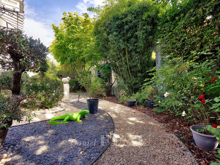 Maison Saint-Maur-des-Fossés - 7 chambres - 454m²