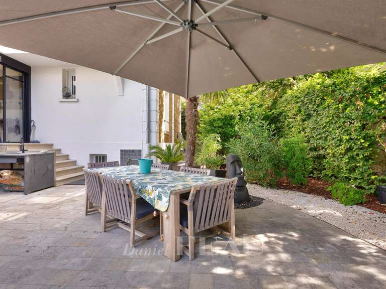 Maison Saint-Maur-des-Fossés - 7 chambres - 454m²