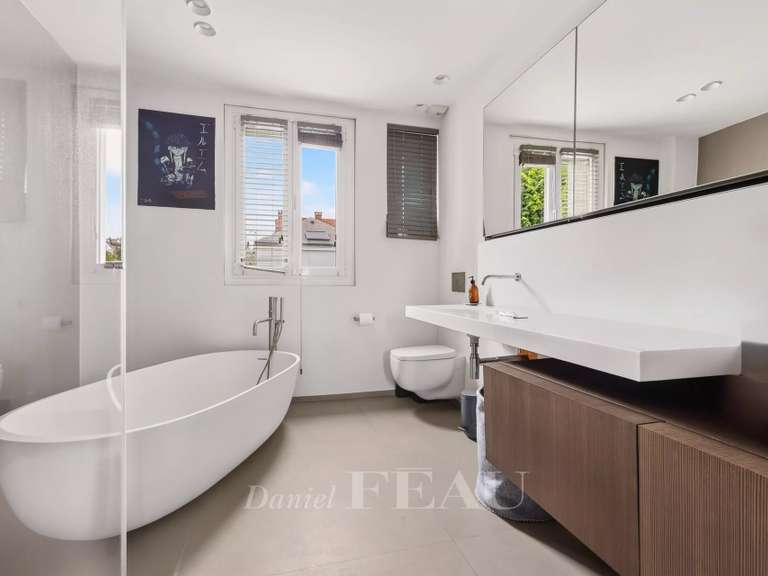 Maison Saint-Maur-des-Fossés - 7 chambres - 454m²