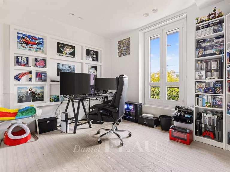 Maison Saint-Maur-des-Fossés - 7 chambres - 454m²