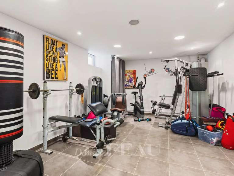 Maison Saint-Maur-des-Fossés - 7 chambres - 454m²