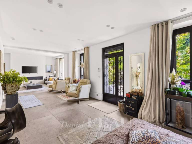 Maison Saint-Maur-des-Fossés - 7 chambres - 454m²