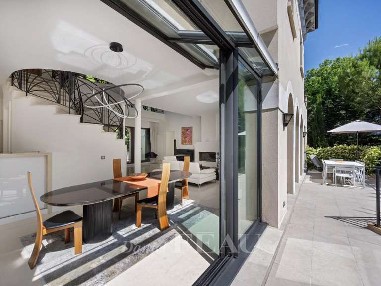 Maison Saint-Maur-des-Fossés - 5 chambres - 298m²