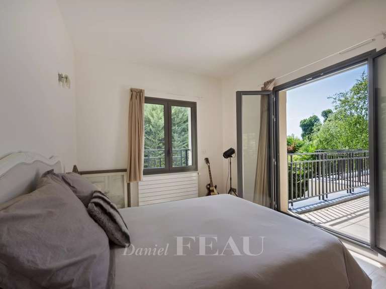 Maison Saint-Maur-des-Fossés - 5 chambres - 298m²