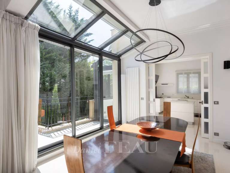 Maison Saint-Maur-des-Fossés - 5 chambres - 298m²