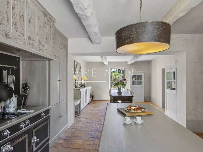House Roquefort-les-Pins - 6 bedrooms - 335m²