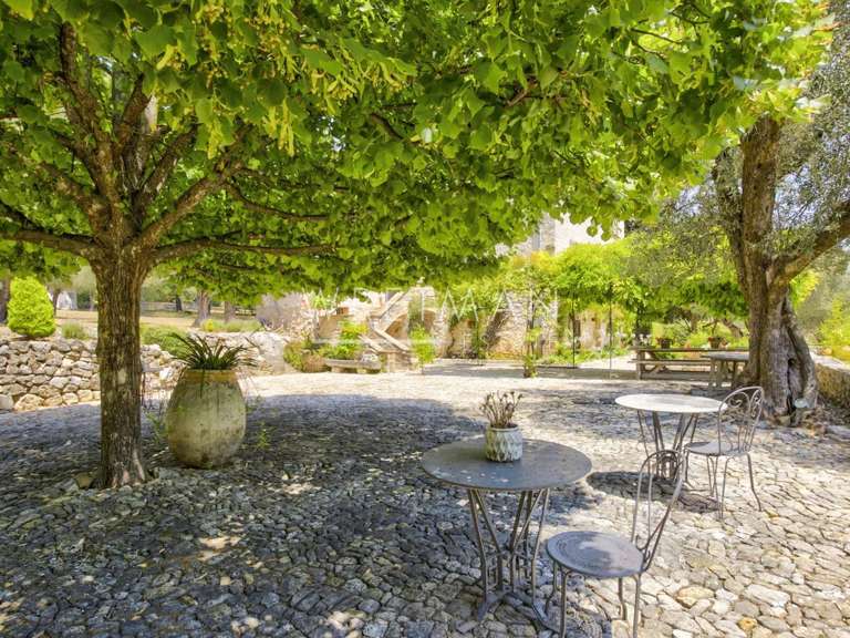 House Roquefort-les-Pins - 6 bedrooms - 335m²
