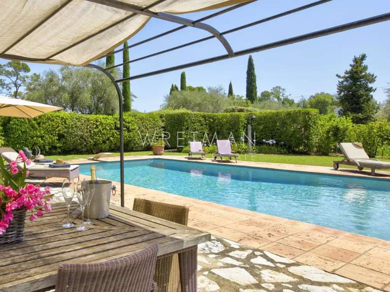 House Roquefort-les-Pins - 6 bedrooms - 335m²
