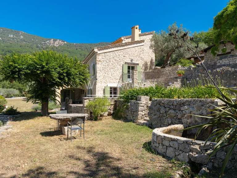Maison Bargemon - 5 chambres - 270m²