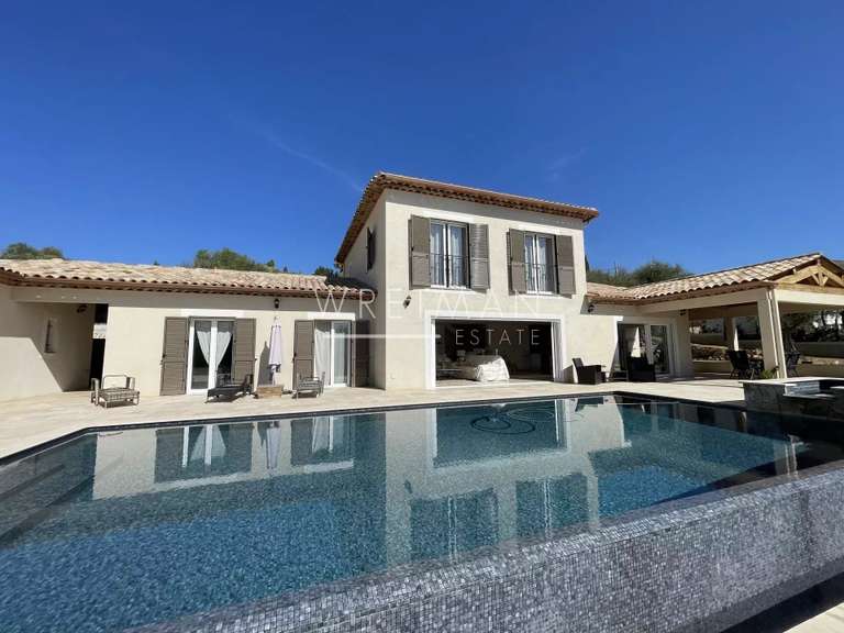 Maison Callian - 4 chambres - 210m²