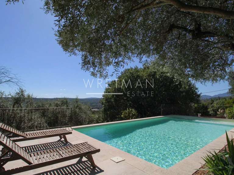 Maison Montauroux - 4 chambres - 225m²