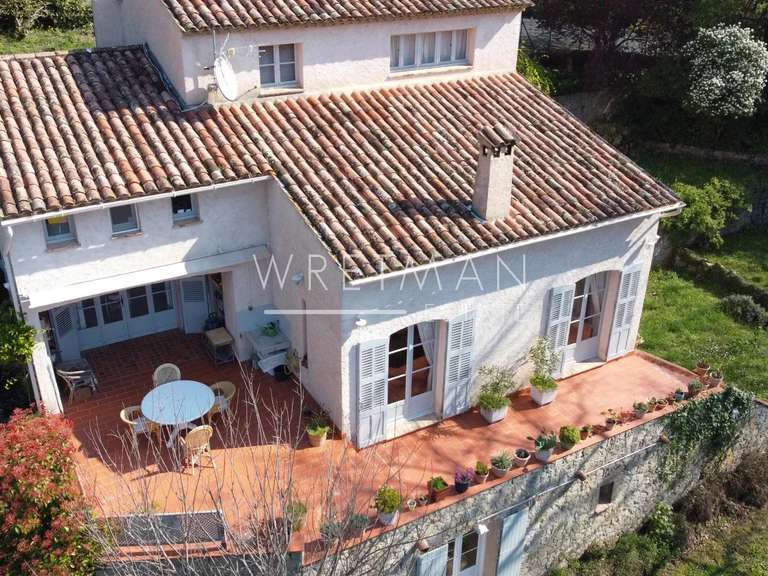 Maison Montauroux - 4 chambres - 211m²