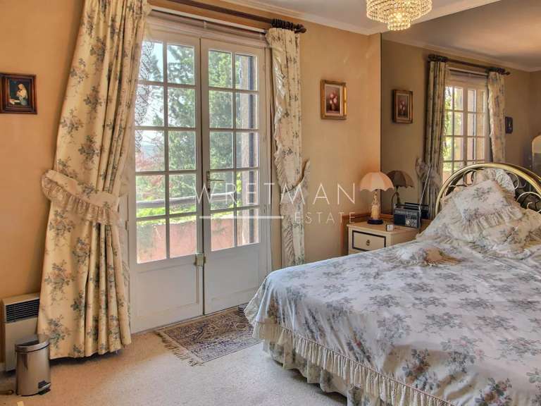 Maison Montauroux - 6 chambres - 220m²
