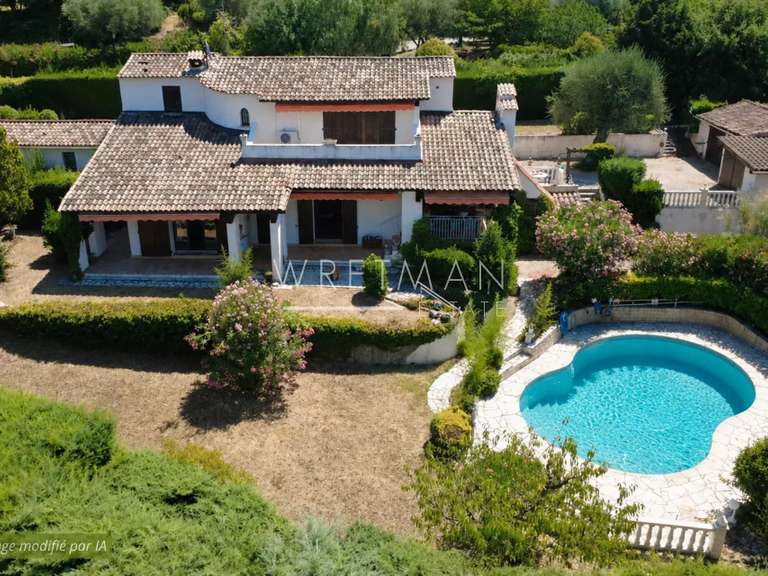 Maison Montauroux - 3 chambres - 185m²