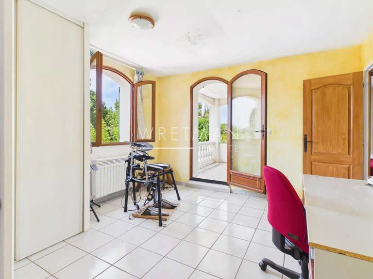 Maison Montauroux - 5 chambres - 145m²