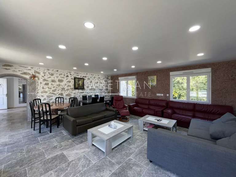 Maison Saint-Paul-en-Forêt - 6 chambres - 400m²