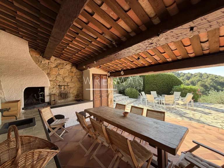 House Seillans - 6 bedrooms - 202m²
