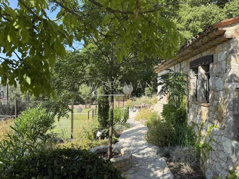 House Seillans - 6 bedrooms - 202m²