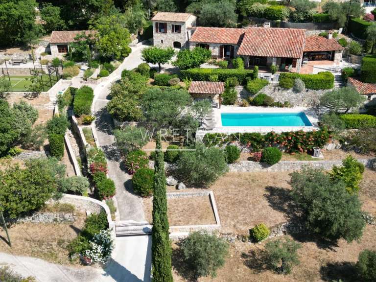 House Seillans - 6 bedrooms - 202m²