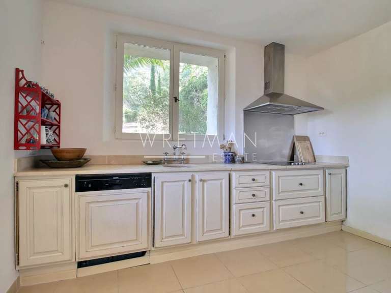 House Seillans - 4 bedrooms - 152m²