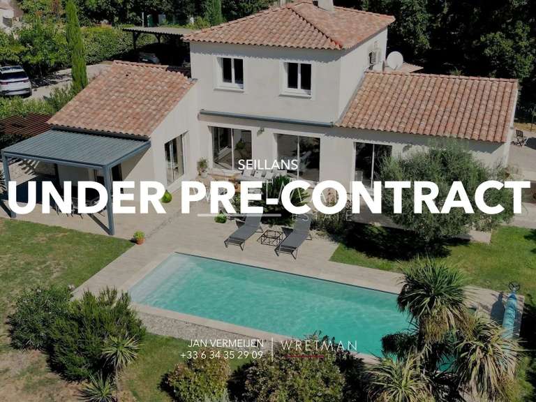 House Seillans - 4 bedrooms - 186m²