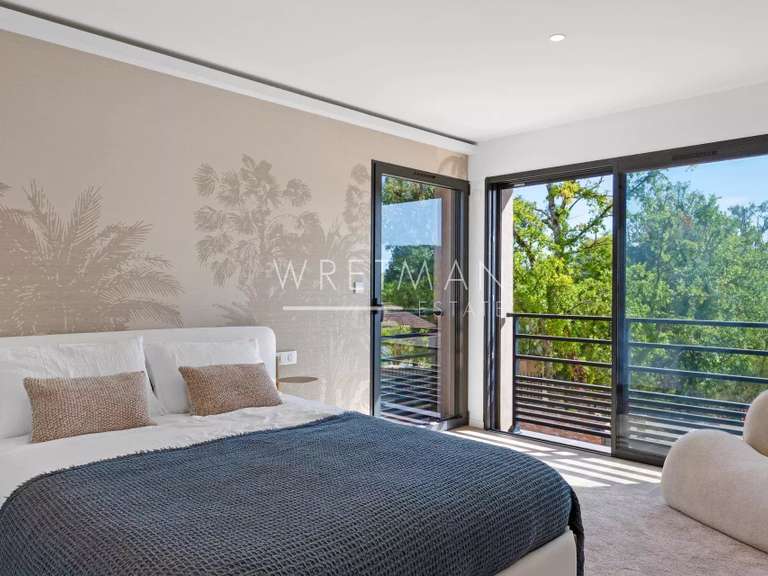 Maison Tourrettes - 5 chambres - 240m²