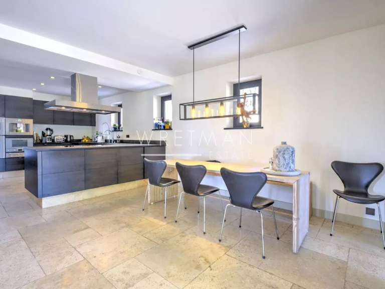 Maison Tourrettes - 5 chambres - 320m²