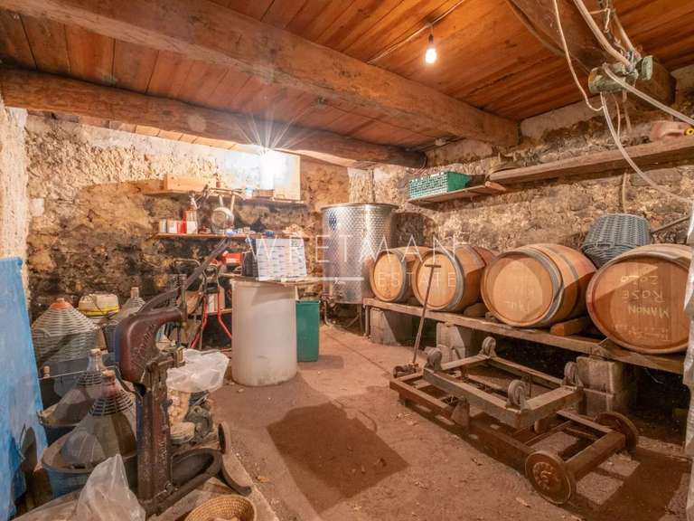 Maison Tourrettes - 6 chambres - 257m²