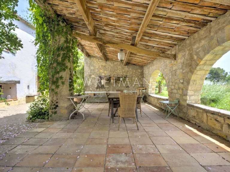 Maison Tourrettes - 6 chambres - 257m²
