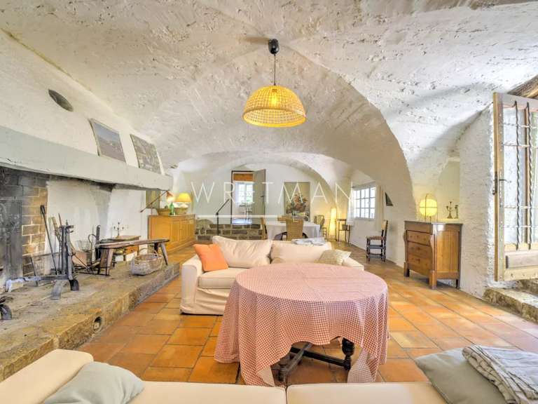 Maison Tourrettes - 6 chambres - 257m²