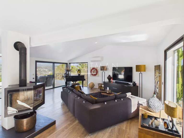 Maison Tourrettes - 4 chambres - 291m²