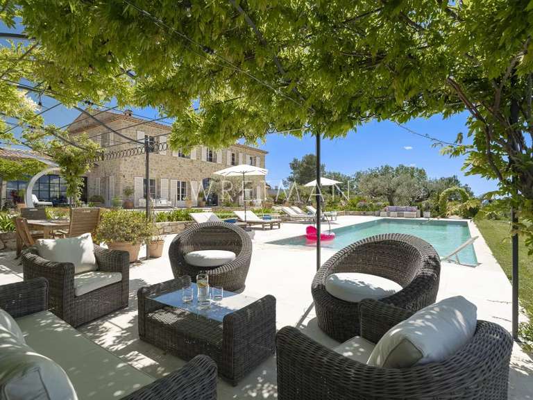 Maison Tourrettes - 5 chambres - 328m²