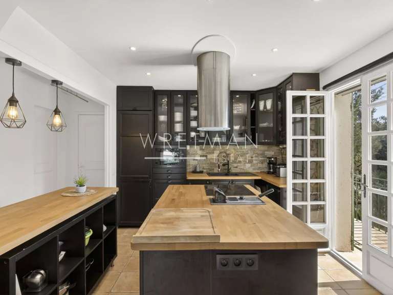 House Mandelieu-la-Napoule - 7 bedrooms - 325m²