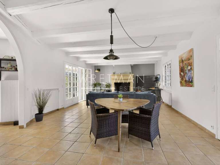 House Mandelieu-la-Napoule - 7 bedrooms - 325m²