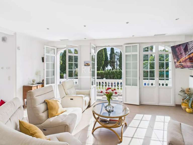 House Juan-les-pins - 4 bedrooms - 183m²