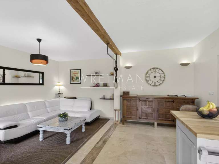 House Le Bar-sur-Loup - 4 bedrooms - 200m²