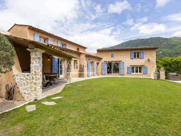 House Le Bar-sur-Loup - 4 bedrooms - 200m²