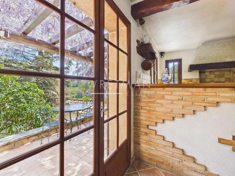 House Le Bar-sur-Loup - 3 bedrooms - 162m²