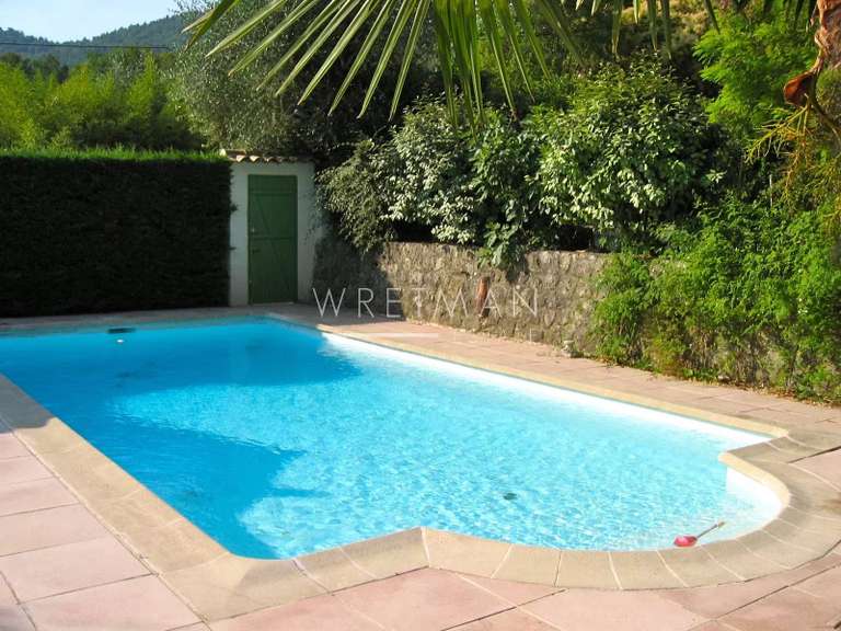 House Le Bar-sur-Loup - 3 bedrooms - 165m²