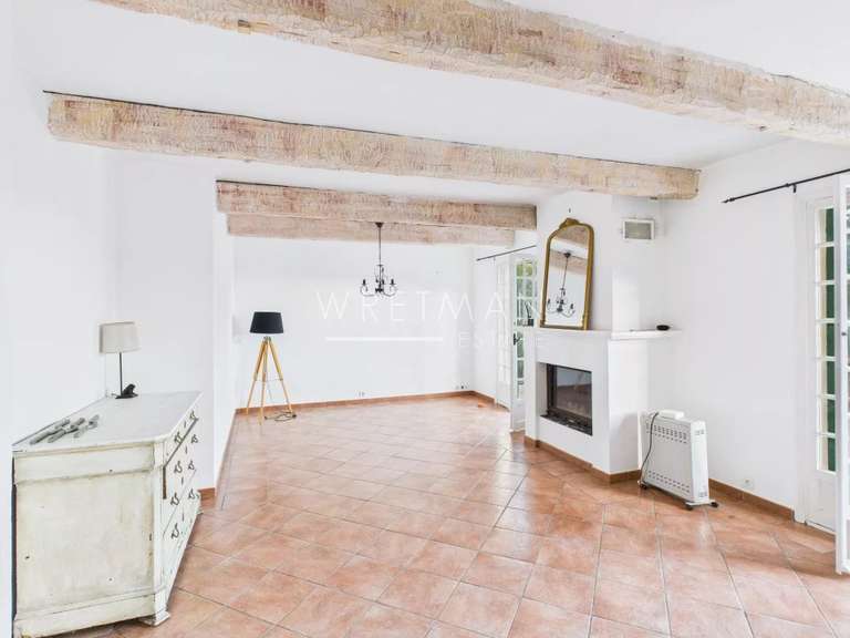 House Le Bar-sur-Loup - 3 bedrooms - 165m²