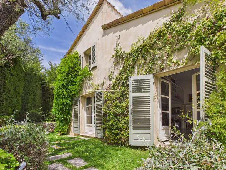 House Châteauneuf-Grasse - 5 bedrooms - 338m²