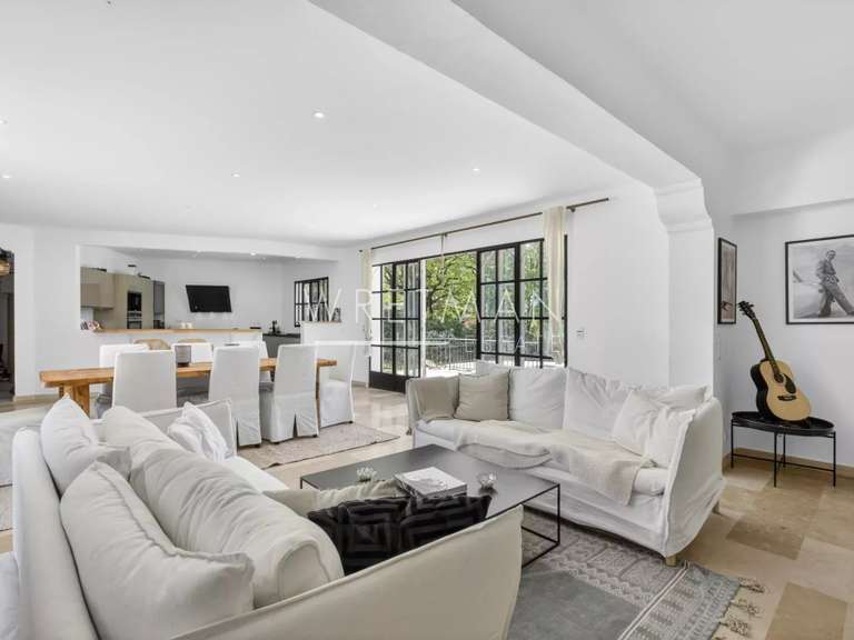 House Châteauneuf-Grasse - 4 bedrooms - 225m²