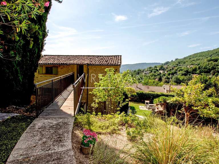 House Le Bar-sur-Loup - 5 bedrooms - 238m²
