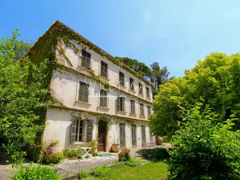 Maison Grasse - 8 chambres - 300m²