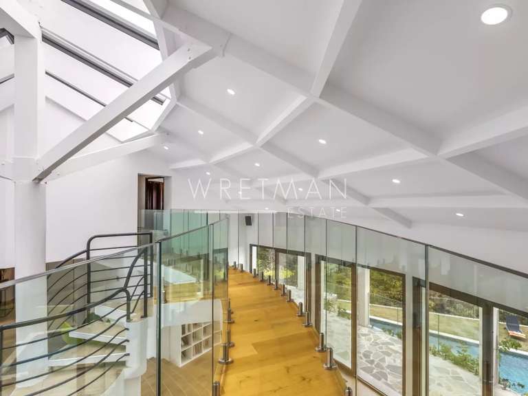 Maison Grasse - 4 chambres - 214m²