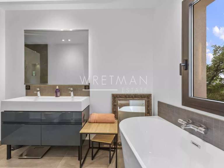 Maison Grasse - 4 chambres - 214m²