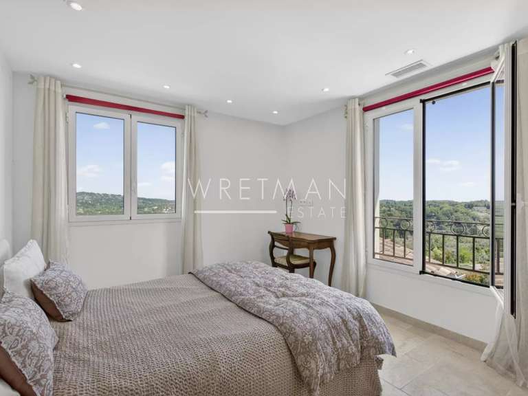 House Châteauneuf-Grasse - 305m²