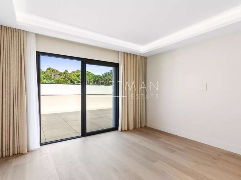 House Sophia-antipolis - 4 bedrooms - 280m²