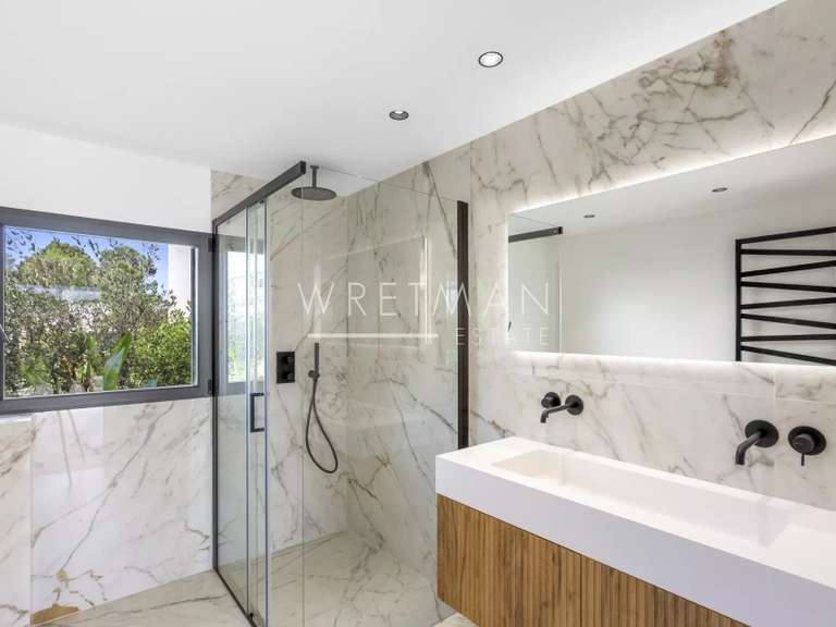House Sophia-antipolis - 4 bedrooms - 280m²