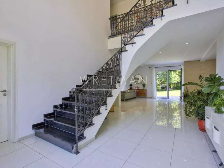 House Valbonne - 263m²